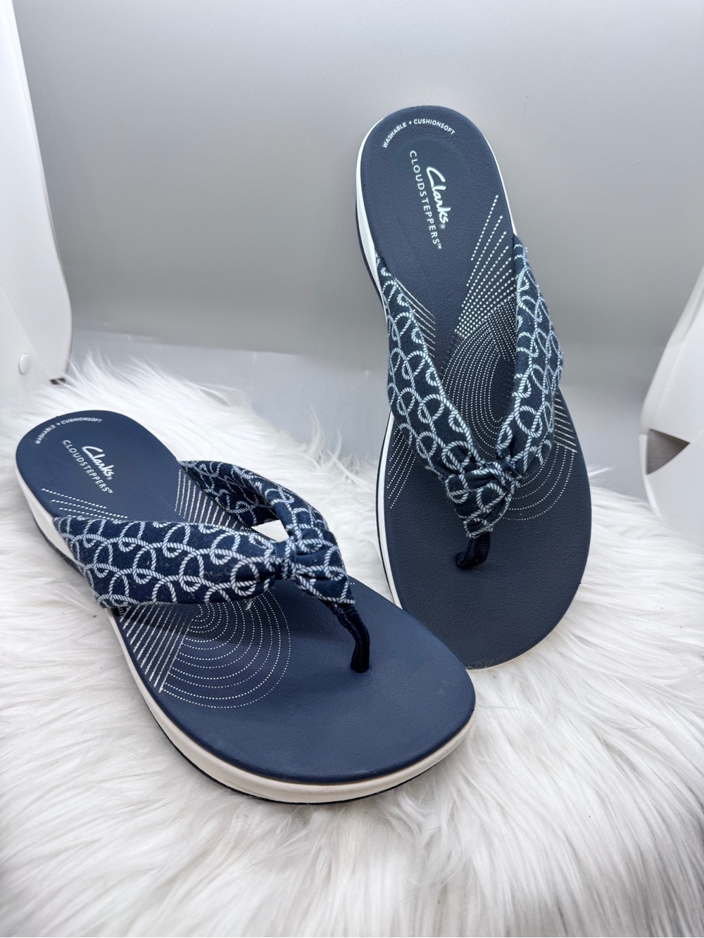 Clarks Cloudsteppers size 10 Women’s Slide Sandals Navy Blue White Rope-Twist